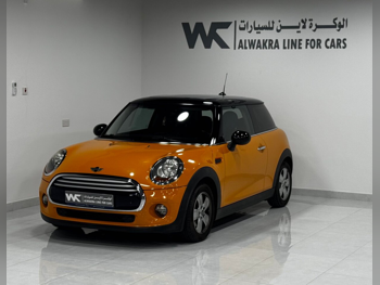 Mini  Cooper  S  2016  Automatic  81,000 Km  4 Cylinder  Front Wheel Drive (FWD)  Hatchback  Orange