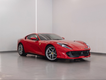 فيراري  812  سوبر فاست  2020  اوتوماتيك  19,500 كم  12 سلندر  دفع خلفي  كوبيه \ سبورت  أحمر
