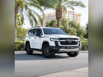 Toyota  Land Cruiser  GR Sport Twin Turbo  2026  Automatic  9,000 Km  6 Cylinder  Four Wheel Drive (4WD)  SUV  White  With Warranty