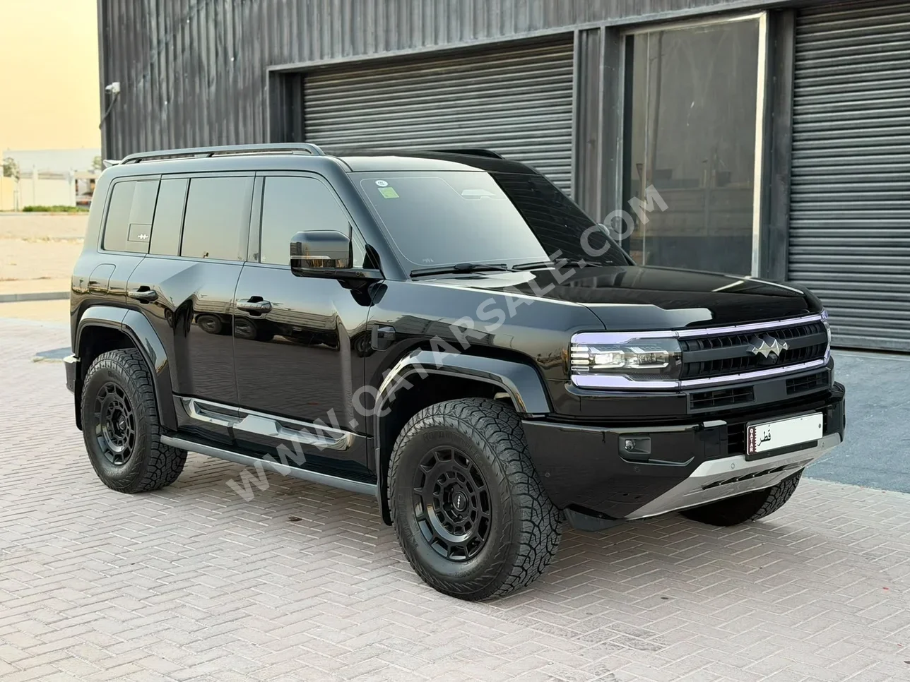 BYD Leopard 5 Ultra 5 2025 Automatic 28,000 Km 4 Cylinder Four Wheel Drive (4WD) SUV Black