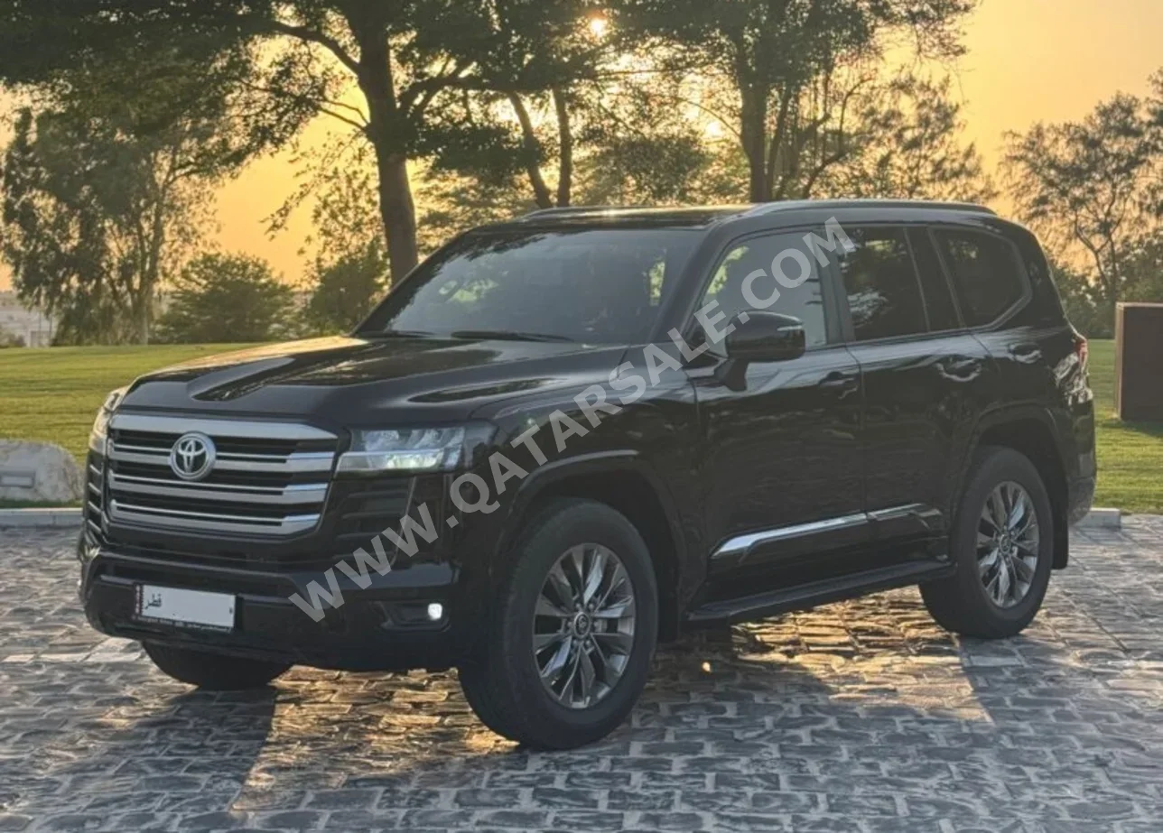 Toyota Land Cruiser GXR Twin Turbo 2023 Automatic 116,000 Km 6 Cylinder Four Wheel Drive (4WD) SUV Black