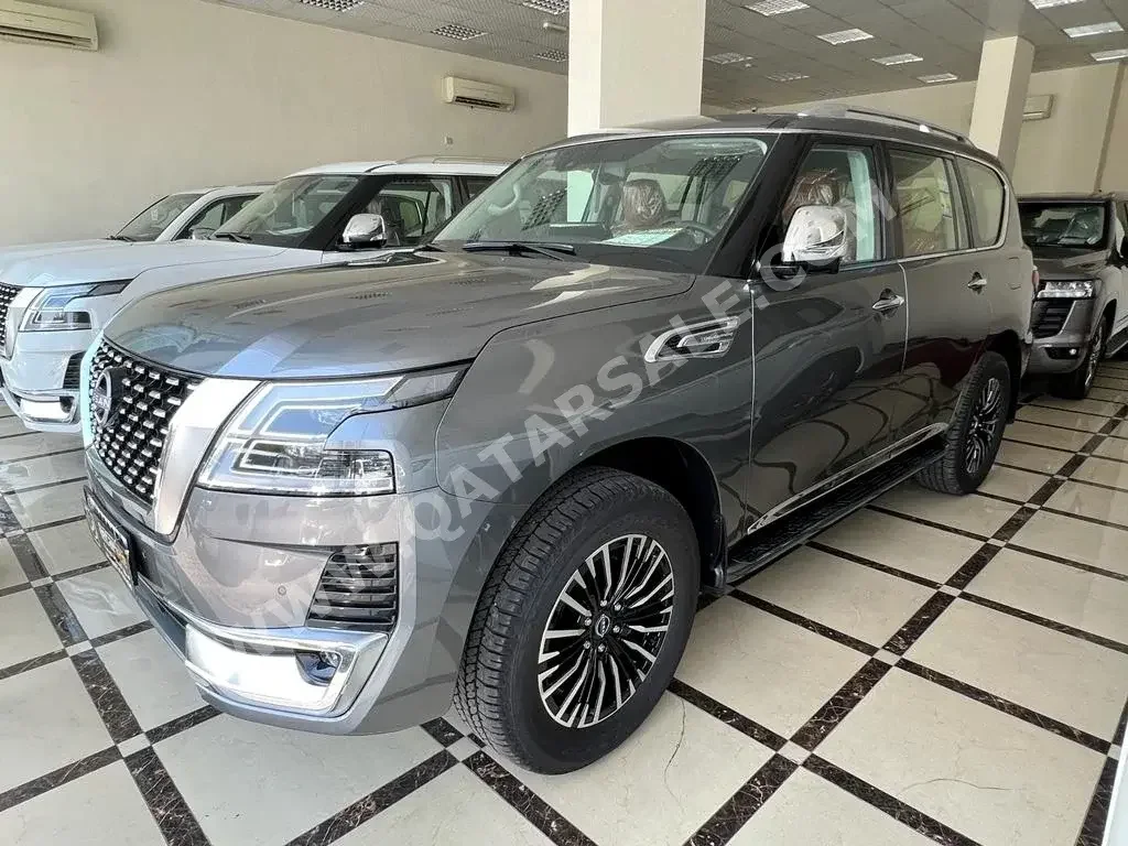 Nissan  Patrol  Platinum  2022  Automatic  0 Km  6 Cylinder  Four Wheel Drive (4WD)  SUV  Gray  With Warranty