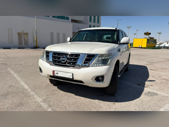 Nissan Patrol SE 2015 Automatic 268,000 Km 8 Cylinder Four Wheel Drive (4WD) SUV White