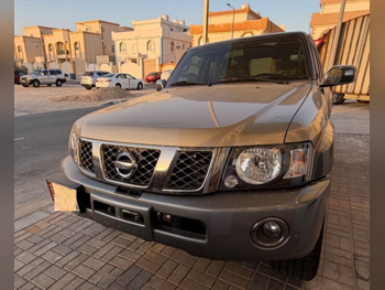 Nissan Patrol Super Safari 2019 Automatic 80,000 Km 6 Cylinder Four Wheel Drive (4WD) SUV Gold