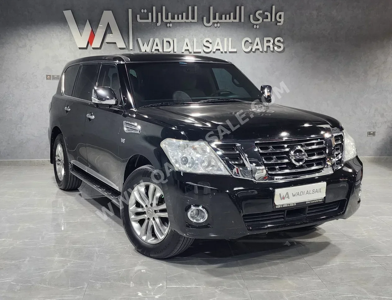 نيسان باترول ال اي 2013 اوتوماتيك 300,000 كم 8 سلندر دفع رباعي اس يو في أسود