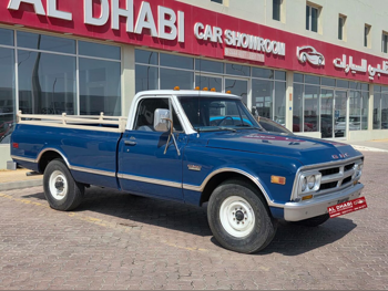جي ام سي كلاسيك 1968 عادي 69,000 كم 8 سلندر دفع خلفي بيكب ازرق