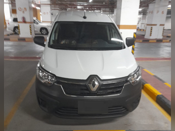 Renault Express 2023 Manual 64,000 Km 4 Cylinder Front Wheel Drive (FWD) Van / Bus White With Warranty