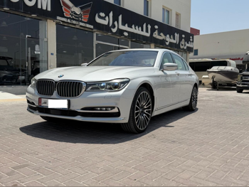 بي ام دبليو الفئة - السابعة 750 Li 2016 اوتوماتيك 105,000 كم 8 سلندر دفع خلفي سيدان أبيض