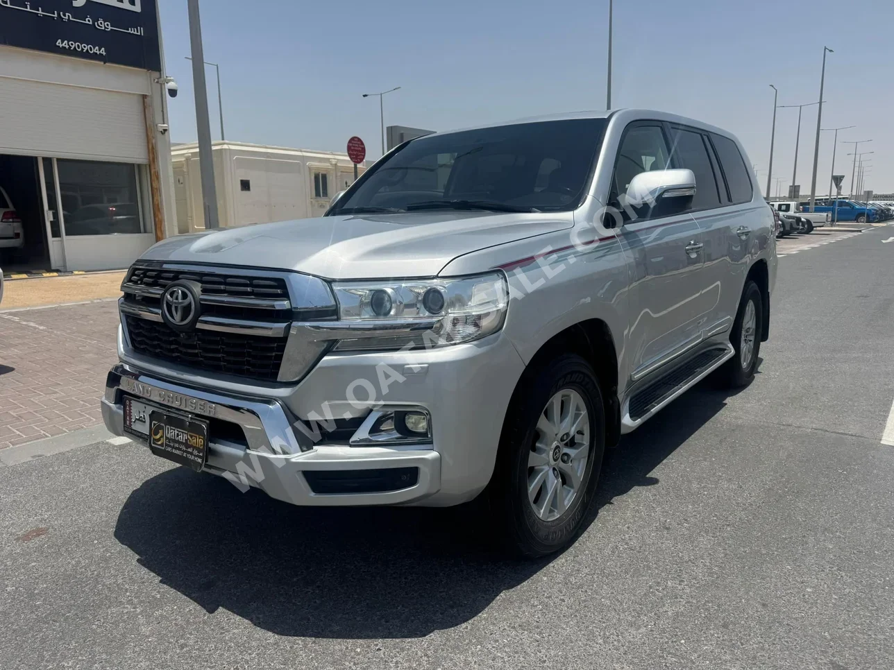 Toyota Land Cruiser GXR 2020 Automatic 75,000 Km 8 Cylinder Four Wheel Drive (4WD) SUV Silver