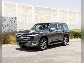 Toyota  Land Cruiser  VX Twin Turbo  2022  Automatic  45,000 Km  6 Cylinder  Four Wheel Drive (4WD)  SUV  Gray