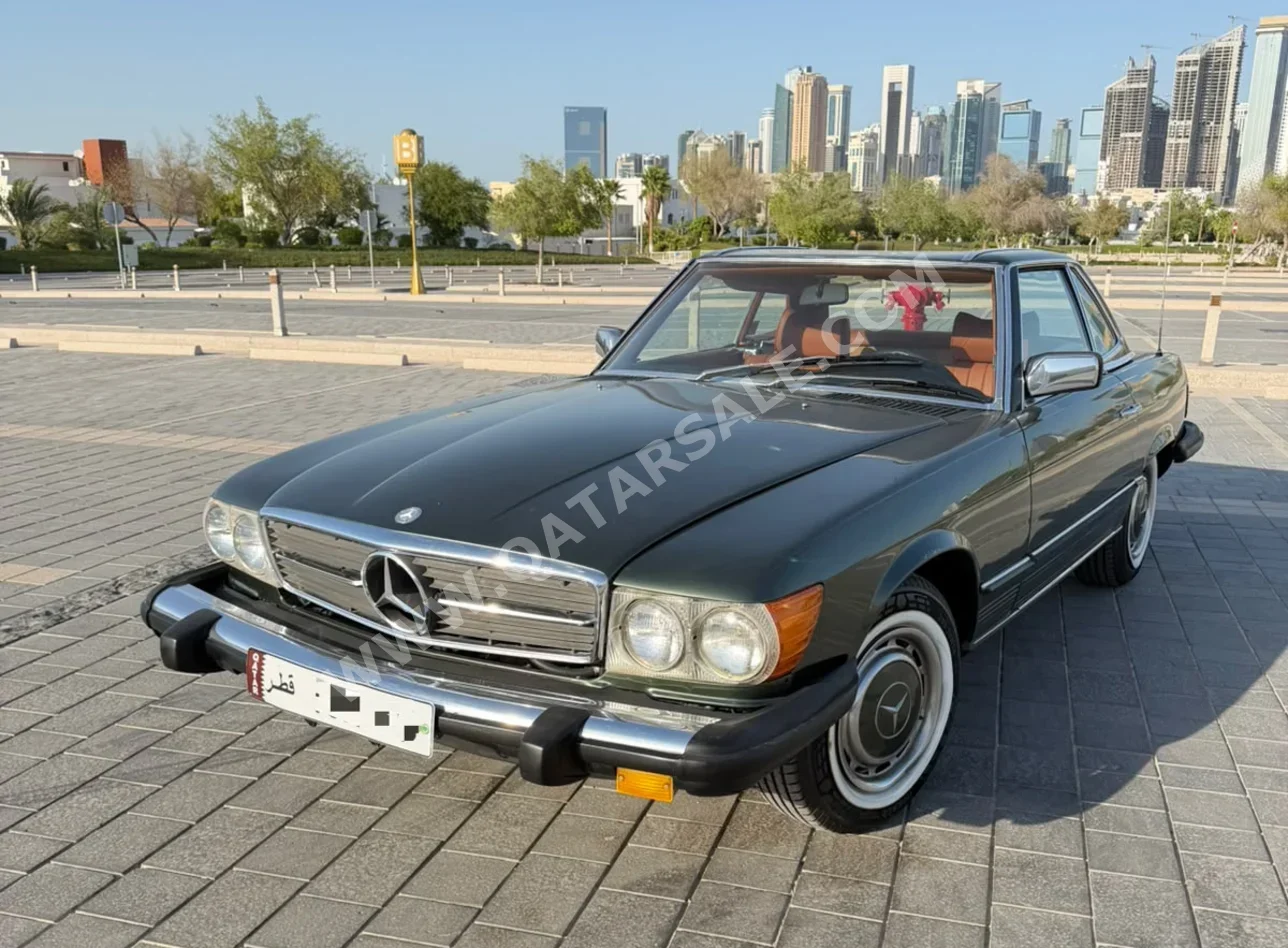 Mercedes-Benz SL 380 1983 Automatic 200,000 Km 6 Cylinder Rear Wheel Drive (RWD) Coupe / Sport Green
