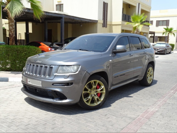 Jeep Grand Cherokee SRT-8 2013 Automatic 180,000 Km 8 Cylinder Four Wheel Drive (4WD) SUV Gray