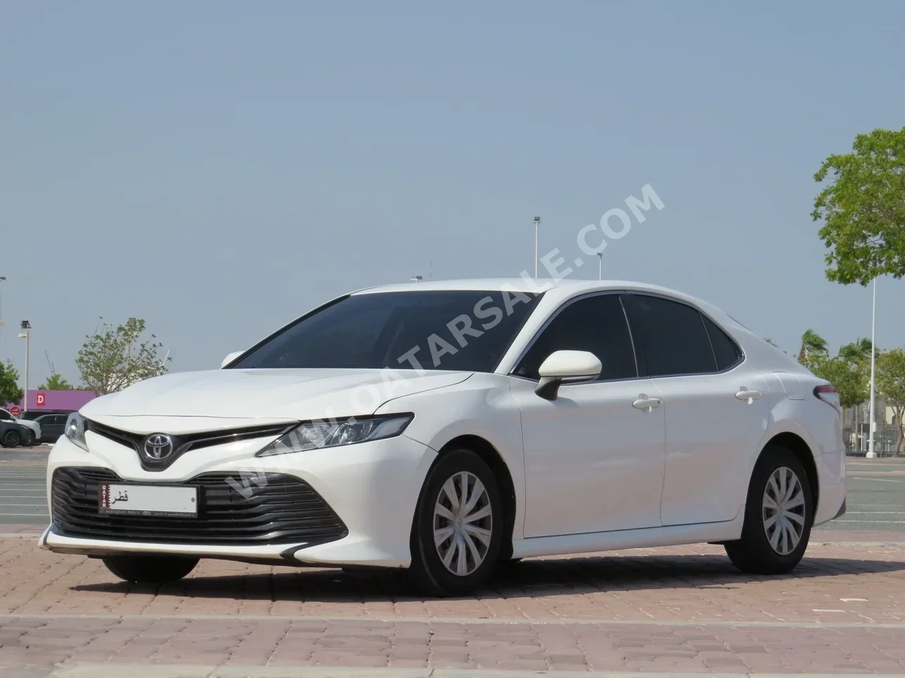 Toyota  Camry  GL  2018  Automatic  225,000 Km  4 Cylinder  Front Wheel Drive (FWD)  Sedan  White