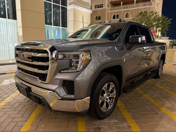 GMC Sierra SLE 2021 Automatic 90,000 Km 8 Cylinder Four Wheel Drive (4WD) Pick Up Gray