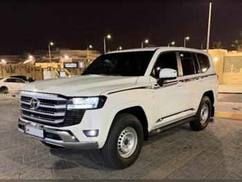 Toyota Land Cruiser GX 2025 Automatic 48,000 Km 6 Cylinder Four Wheel Drive (4WD) SUV White With Warranty