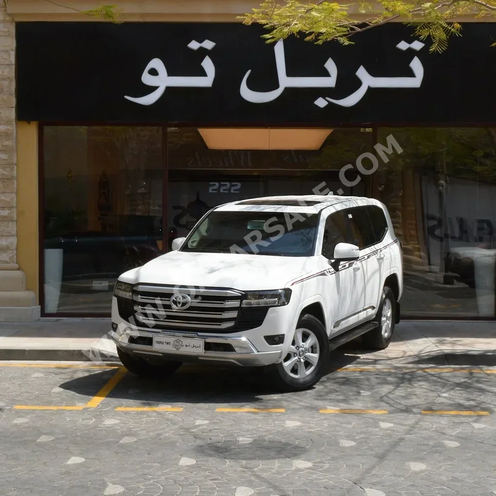 Toyota Land Cruiser GXR 2026 Automatic 26,950 Km 6 Cylinder Four Wheel Drive (4WD) SUV White With Warranty