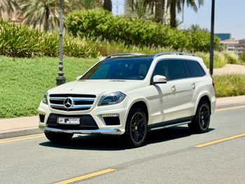 Mercedes-Benz GL 500 2016 Automatic 135,000 Km 4 Cylinder Four Wheel Drive (4WD) SUV White