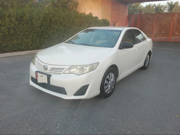 Toyota  Camry  GL  2015  Automatic  250,000 Km  4 Cylinder  Front Wheel Drive (FWD)  Sedan  White