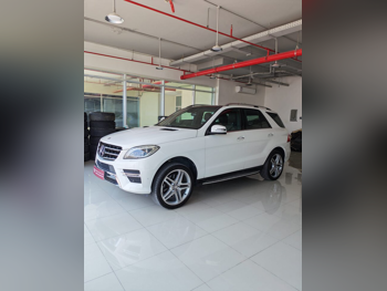 Mercedes-Benz  ML  400  2015  Automatic  75,000 Km  6 Cylinder  Four Wheel Drive (4WD)  SUV  White