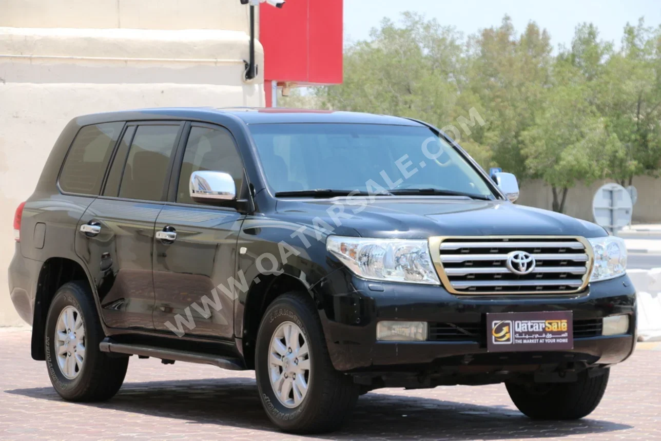 Toyota Land Cruiser VXR 2008 Automatic 296,000 Km 8 Cylinder Four Wheel Drive (4WD) SUV Gray
