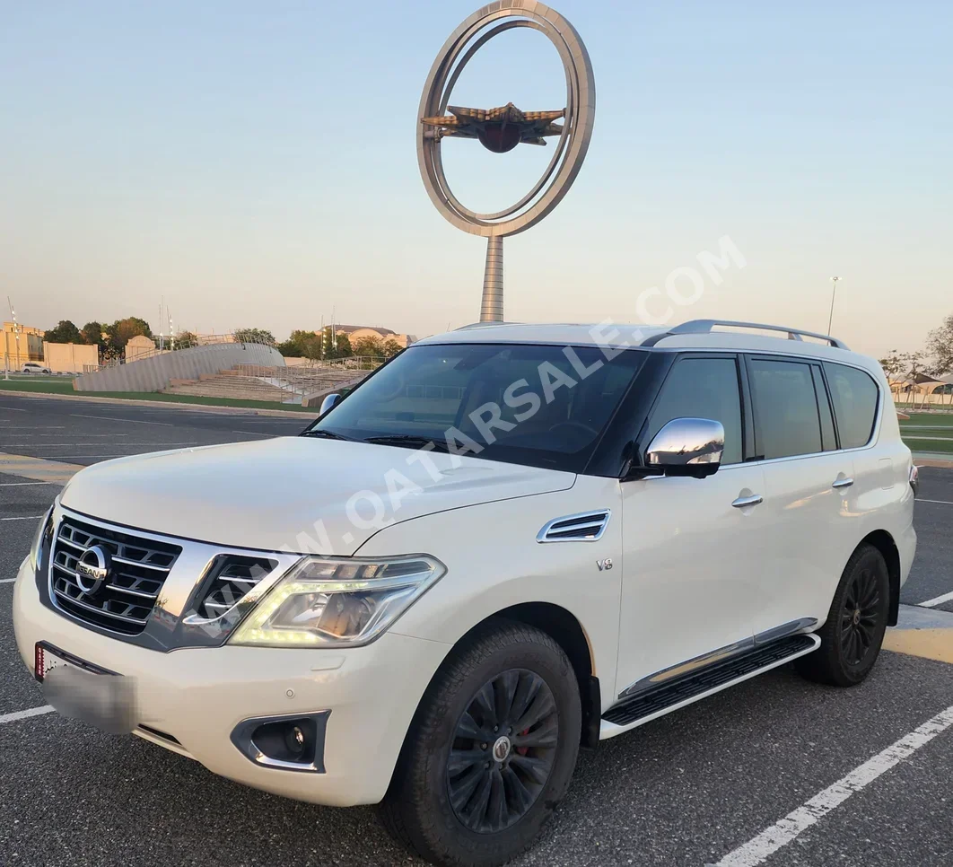 Nissan Patrol Platinum 2017 Automatic 120,000 Km 8 Cylinder Four Wheel Drive (4WD) SUV White