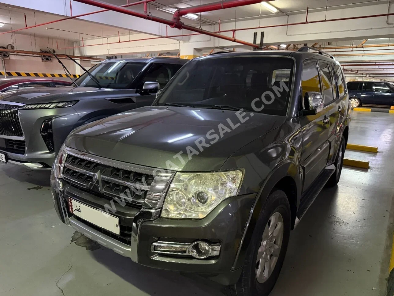 Mitsubishi Pajero 3.5 2017 Automatic 147,000 Km 6 Cylinder Four Wheel Drive (4WD) SUV Gray
