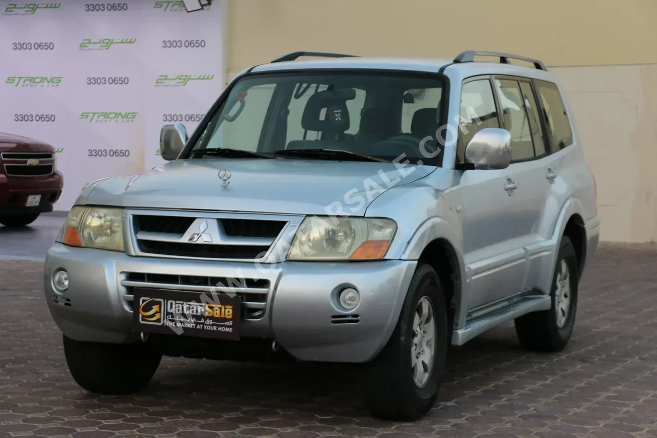 Mitsubishi Pajero 2004 Automatic 339,000 Km 6 Cylinder Four Wheel Drive (4WD) SUV Silver