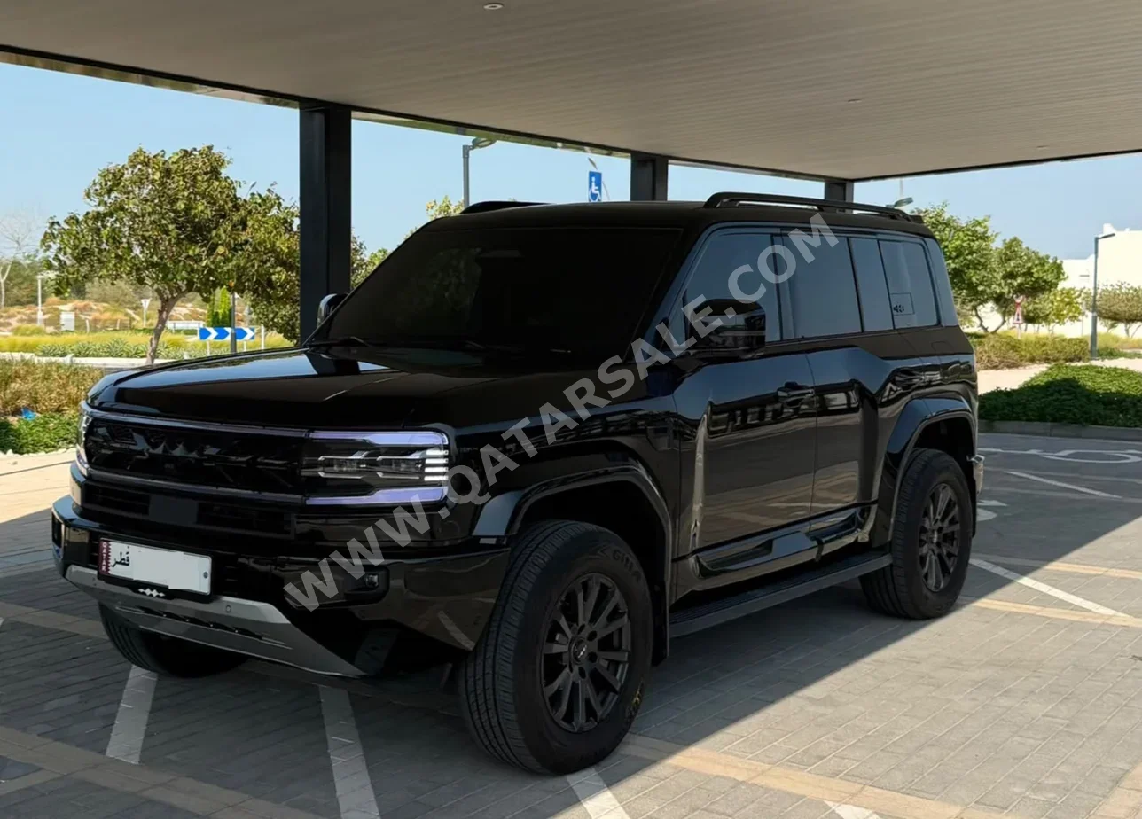 BYD Leopard 5 Ultra 5 2025 Automatic 18,000 Km 4 Cylinder Four Wheel Drive (4WD) SUV Black
