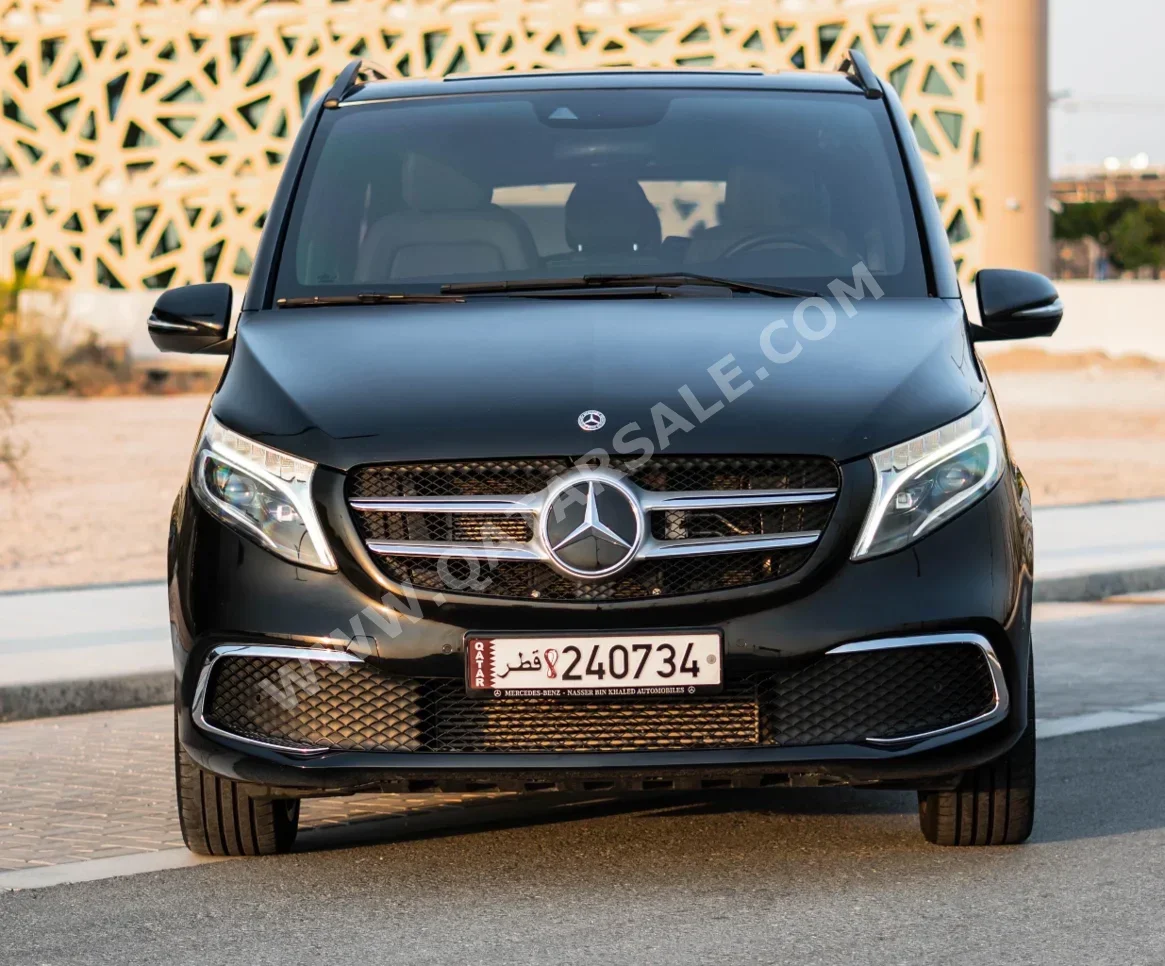 Mercedes-Benz V-Class 250 2023 Automatic 78,000 Km 4 Cylinder Rear Wheel Drive (RWD) Van / Bus Black With Warranty