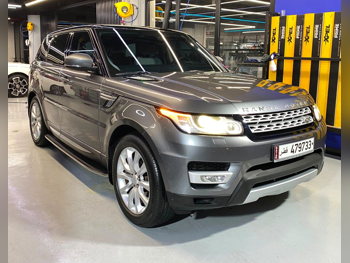 Land Rover Range Rover Sport HSE Supercharged 2015 Automatic 173,000 Km 6 Cylinder Four Wheel Drive (4WD) SUV Beige and Brown With Warranty