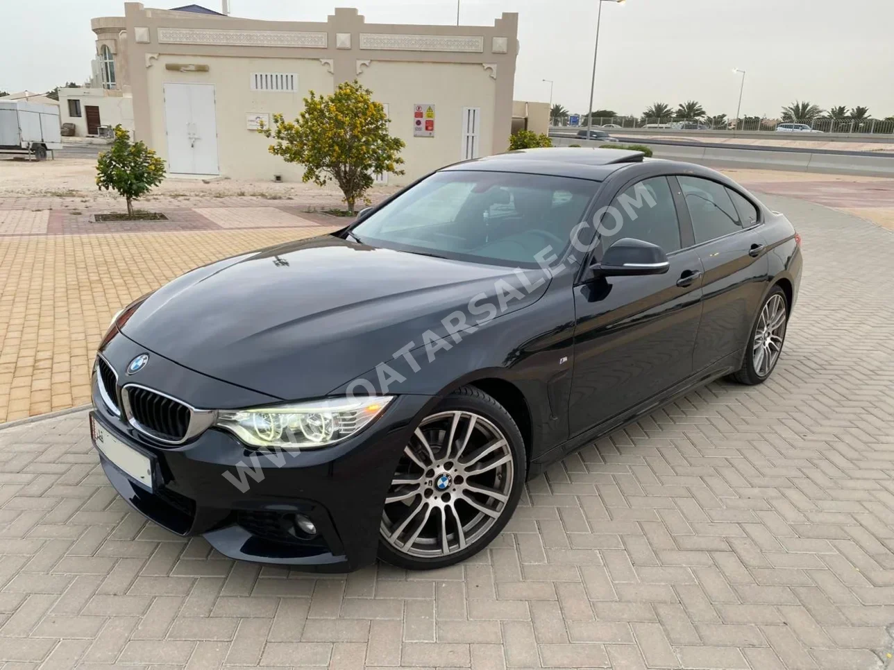 BMW 4-Series 420 I 2016 Automatic 88,000 Km 4 Cylinder Rear Wheel Drive (RWD) Sedan Black