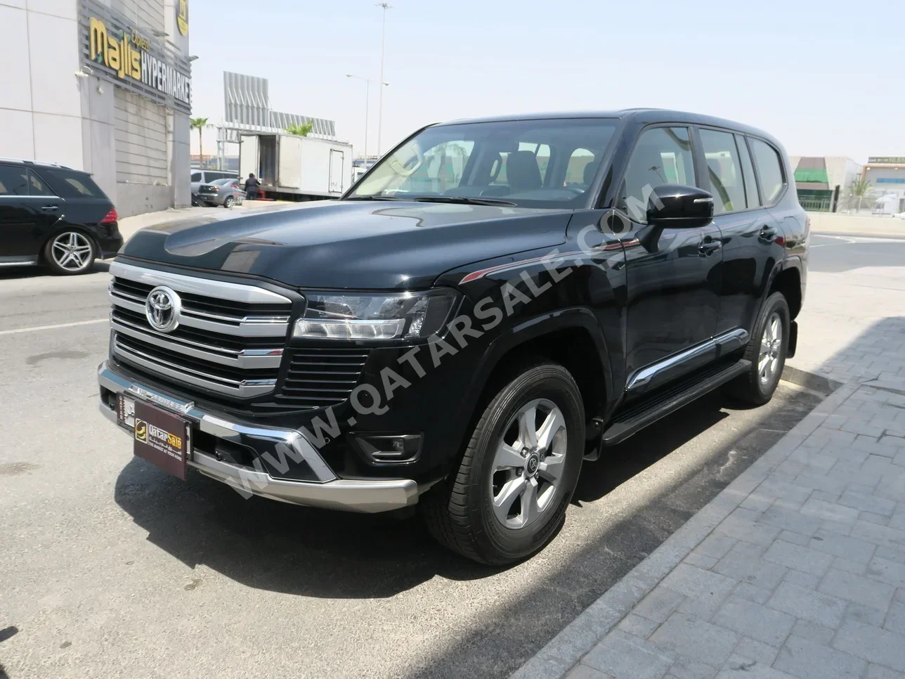 Toyota Land Cruiser GXR Twin Turbo 2022 Automatic 157,000 Km 6 Cylinder Four Wheel Drive (4WD) SUV Black