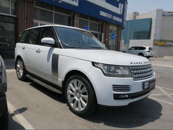 Land Rover Range Rover Vogue SE Super charged 2014 Automatic 141,000 Km 8 Cylinder Four Wheel Drive (4WD) SUV White