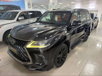 Lexus LX 570 S Black Edition 2019 Automatic 175,000 Km 8 Cylinder Four Wheel Drive (4WD) SUV Black