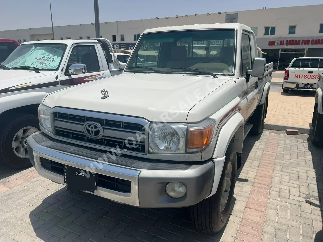 تويوتا لاند كروزر ال اكس 2007 عادي 530,000 كم 6 سلندر دفع رباعي بيكب أبيض