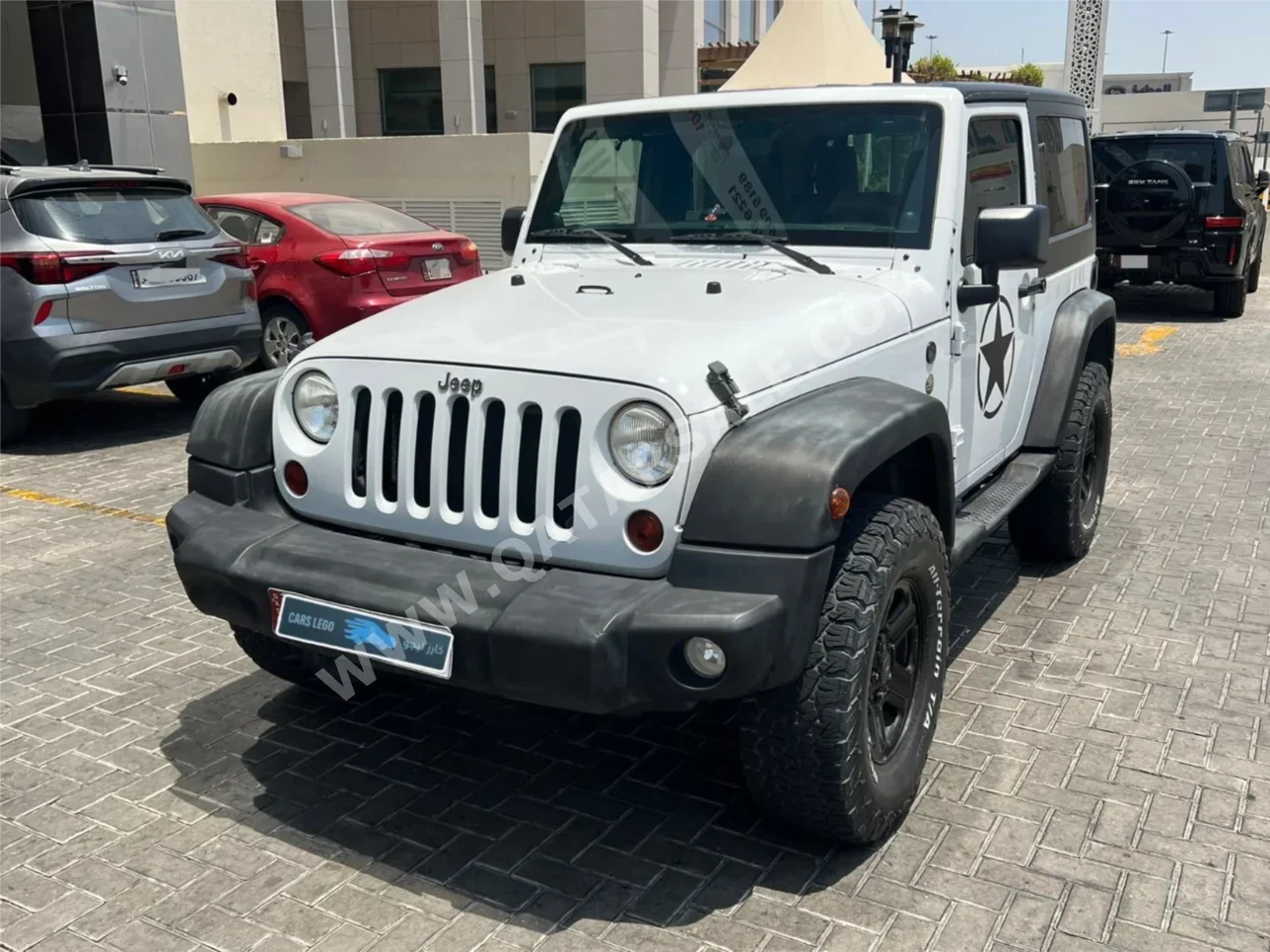 Jeep Wrangler 2011 Automatic 220,000 Km 6 Cylinder Four Wheel Drive (4WD) SUV White
