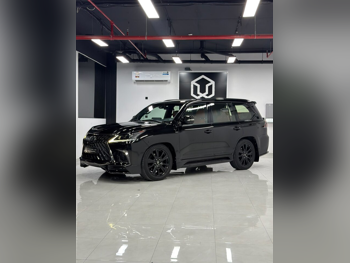 Lexus LX 570 S Black Edition 2019 Automatic 216,000 Km 8 Cylinder Four Wheel Drive (4WD) SUV Black