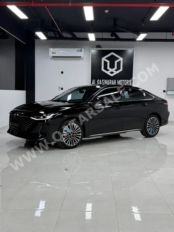 Chery Arrizo 8 Luxury 2026 Automatic 11,000 Km 4 Cylinder Front Wheel Drive (FWD) Sedan Black With Warranty