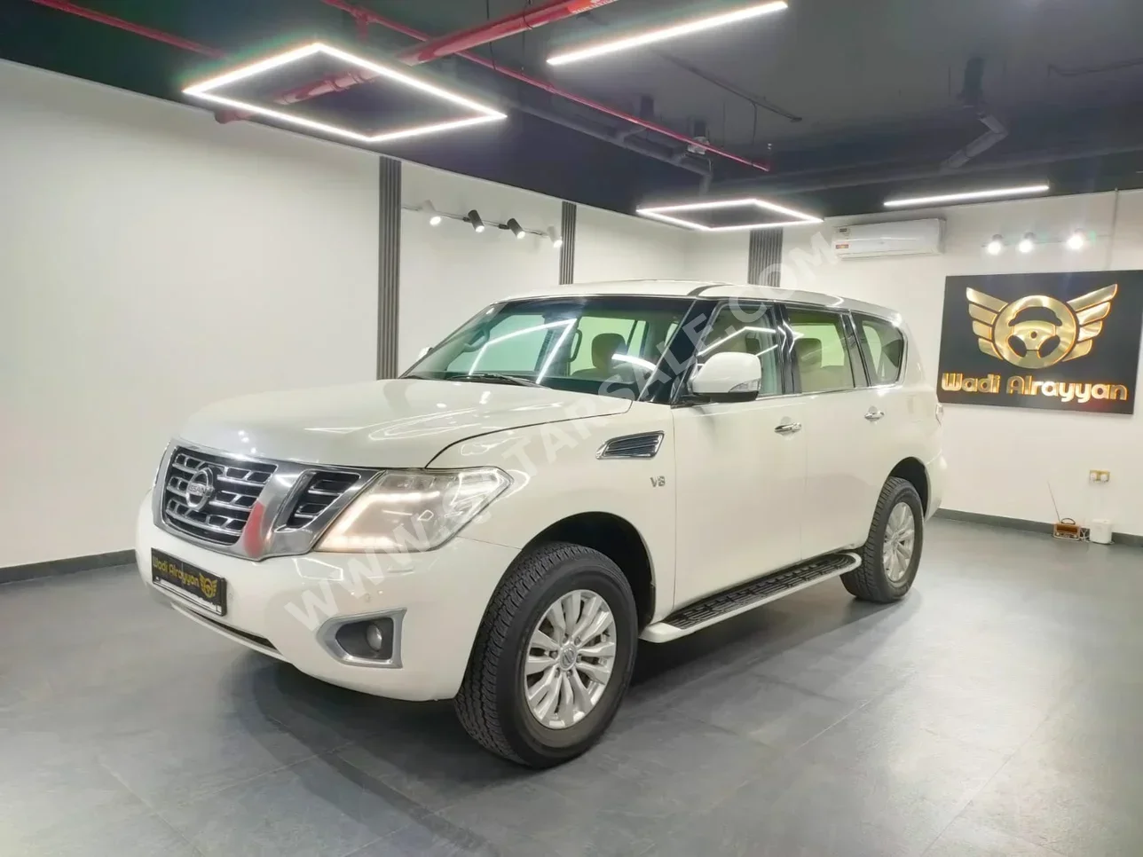 Nissan Patrol SE 2014 Automatic 173,000 Km 8 Cylinder Four Wheel Drive (4WD) SUV White