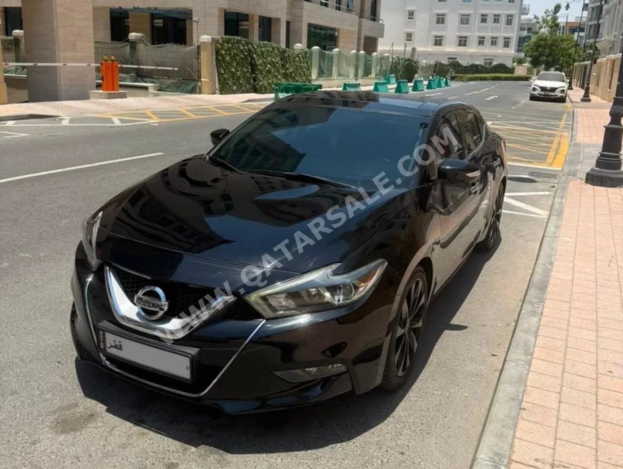 Nissan Maxima SR 2017 Automatic 95,000 Km 6 Cylinder Front Wheel Drive (FWD) Sedan Black