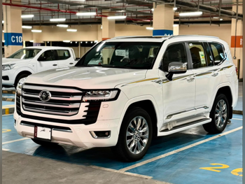 Toyota Land Cruiser VXR Twin Turbo 2024 Automatic 41,000 Km 6 Cylinder Four Wheel Drive (4WD) SUV White With Warranty