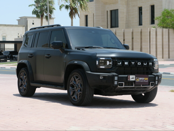 Jetour  T2  Luxury  2025  Automatic  18,000 Km  4 Cylinder  Four Wheel Drive (4WD)  SUV  Black  With Warranty