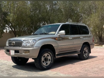 Toyota Land Cruiser GXR 2007 Automatic 300,000 Km 6 Cylinder Four Wheel Drive (4WD) SUV Silver