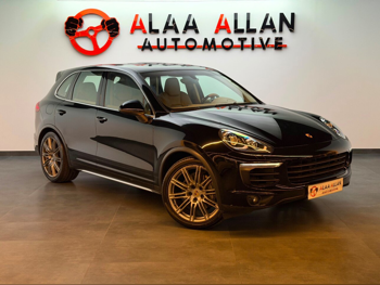 Porsche  Cayenne  S  2015  Automatic  84,000 Km  6 Cylinder  Four Wheel Drive (4WD)  SUV  Black