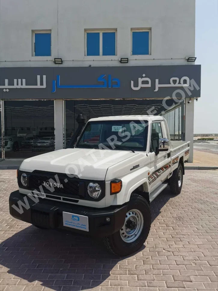 Toyota Land Cruiser LX 2026 Manual 0 Km 4 Cylinder Four Wheel Drive (4WD) Pick Up White With Warranty