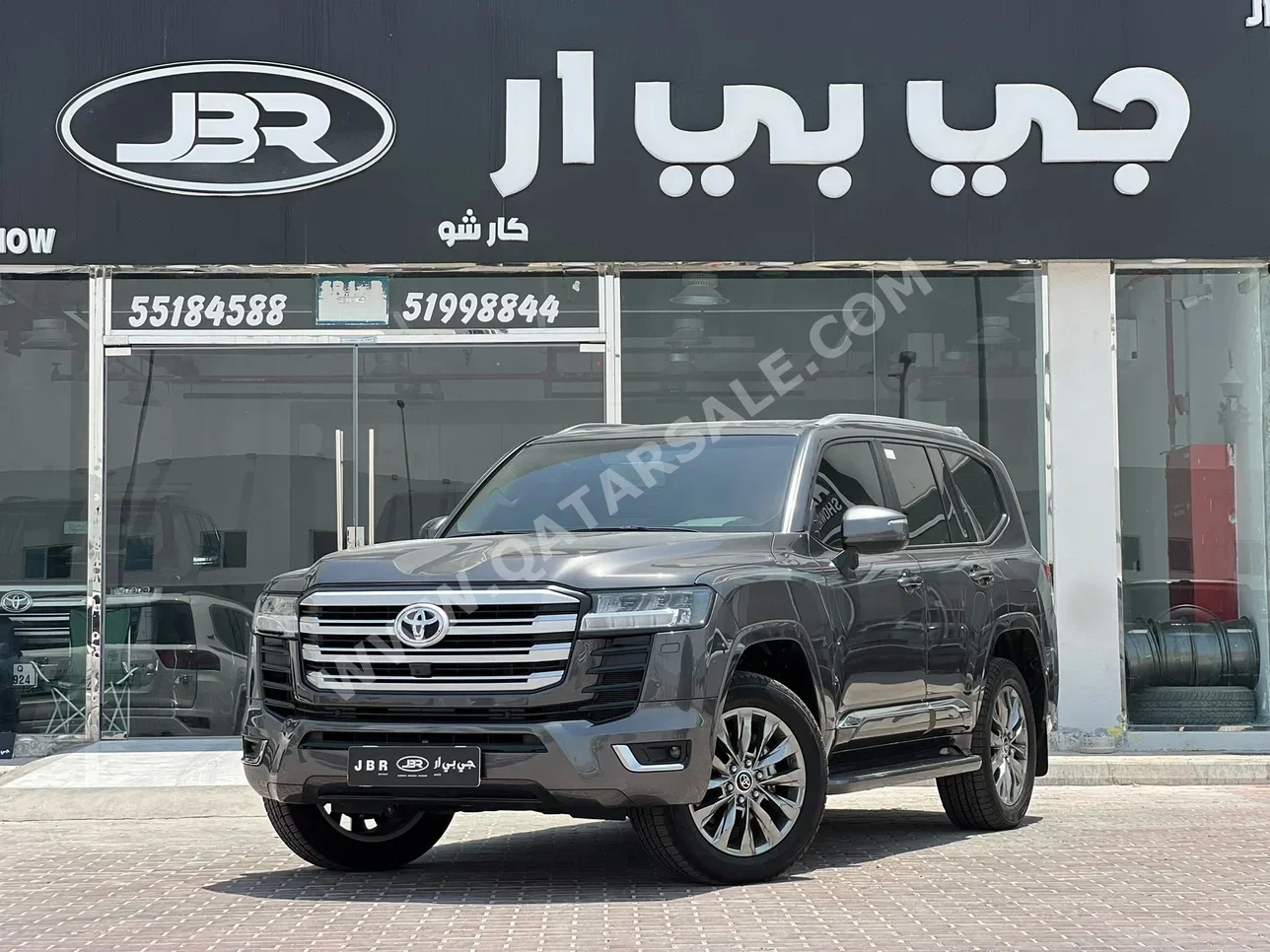 Toyota Land Cruiser GXR Twin Turbo 2024 Automatic 36,000 Km 6 Cylinder Four Wheel Drive (4WD) SUV Gray With Warranty
