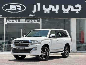Toyota  Land Cruiser  VXR- Grand Touring S  2019  Automatic  210,000 Km  8 Cylinder  Four Wheel Drive (4WD)  SUV  White