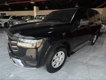 Toyota  Land Cruiser  GX  2023  Automatic  190,000 Km  6 Cylinder  Four Wheel Drive (4WD)  SUV  Black  With Warranty