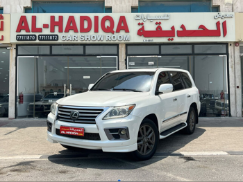 لكزس ال اكس 570 2012 اوتوماتيك 500,000 كم 8 سلندر دفع رباعي اس يو في أبيض