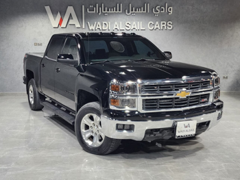 Chevrolet  Silverado  2014  Automatic  213,000 Km  8 Cylinder  Four Wheel Drive (4WD)  Pick Up  Black